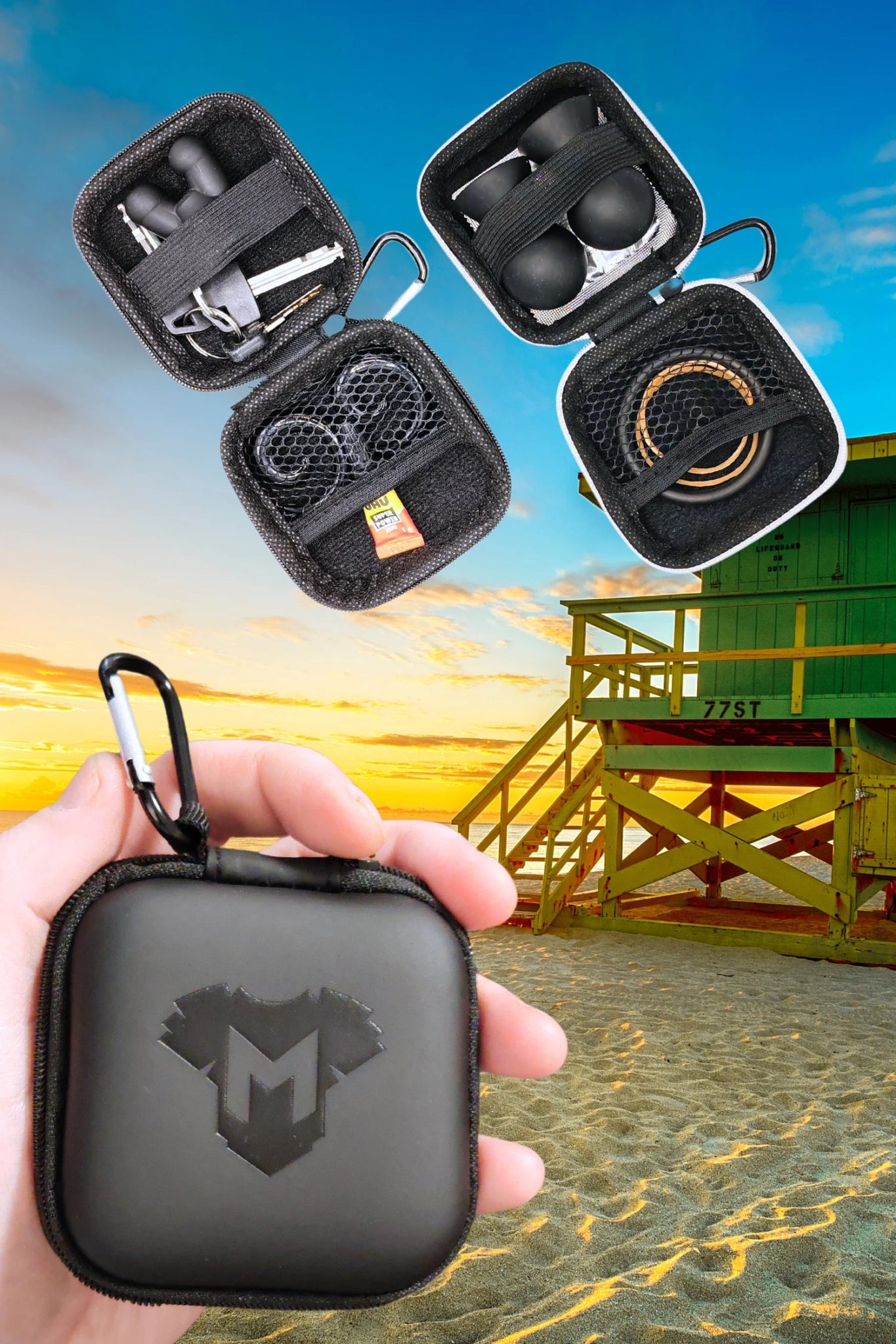 Jax Wanderlust Mini Zip Case with Carabiner Black - Stylish and practical accessory from Maskulo Global (EU) online store.