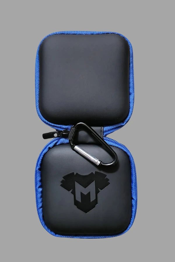 Jax Wanderlust mini zip case with carabiner in black and royal blue from Maskulo Global (EU) online store.