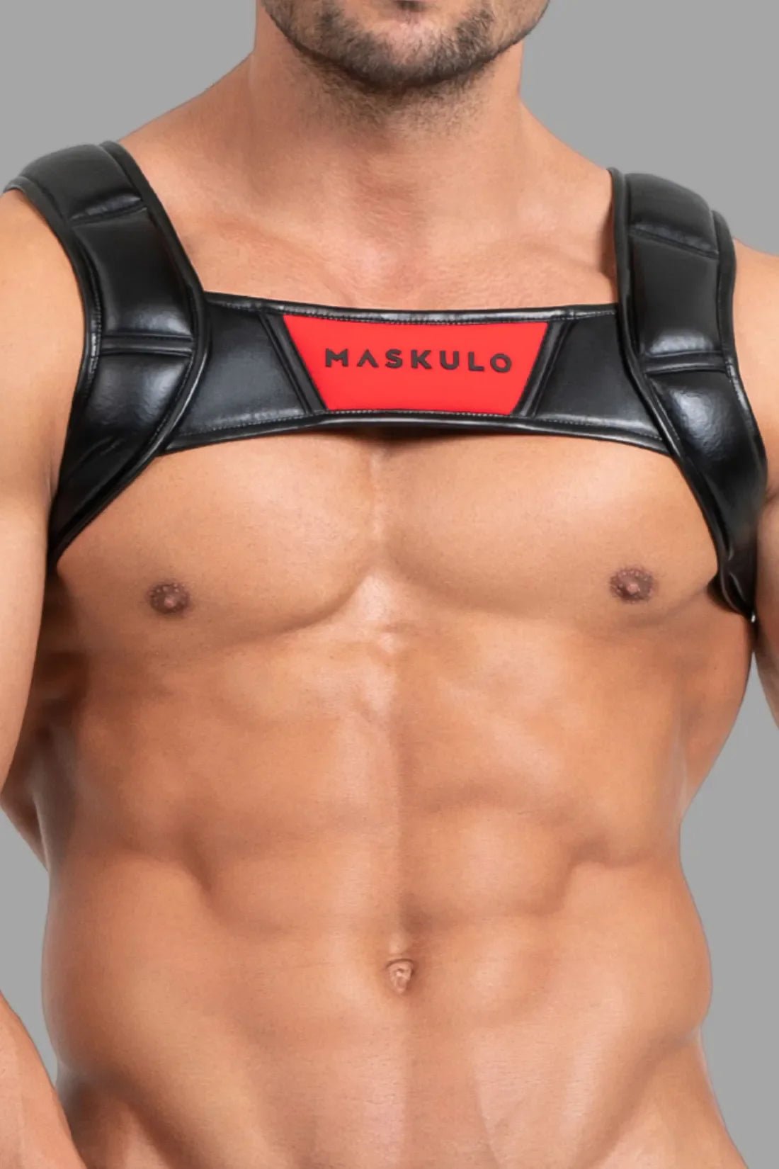 Black and red bulldog harness with 3D logo from Maskulo Global (EU) online store. Secondary image showing details or alternate view.