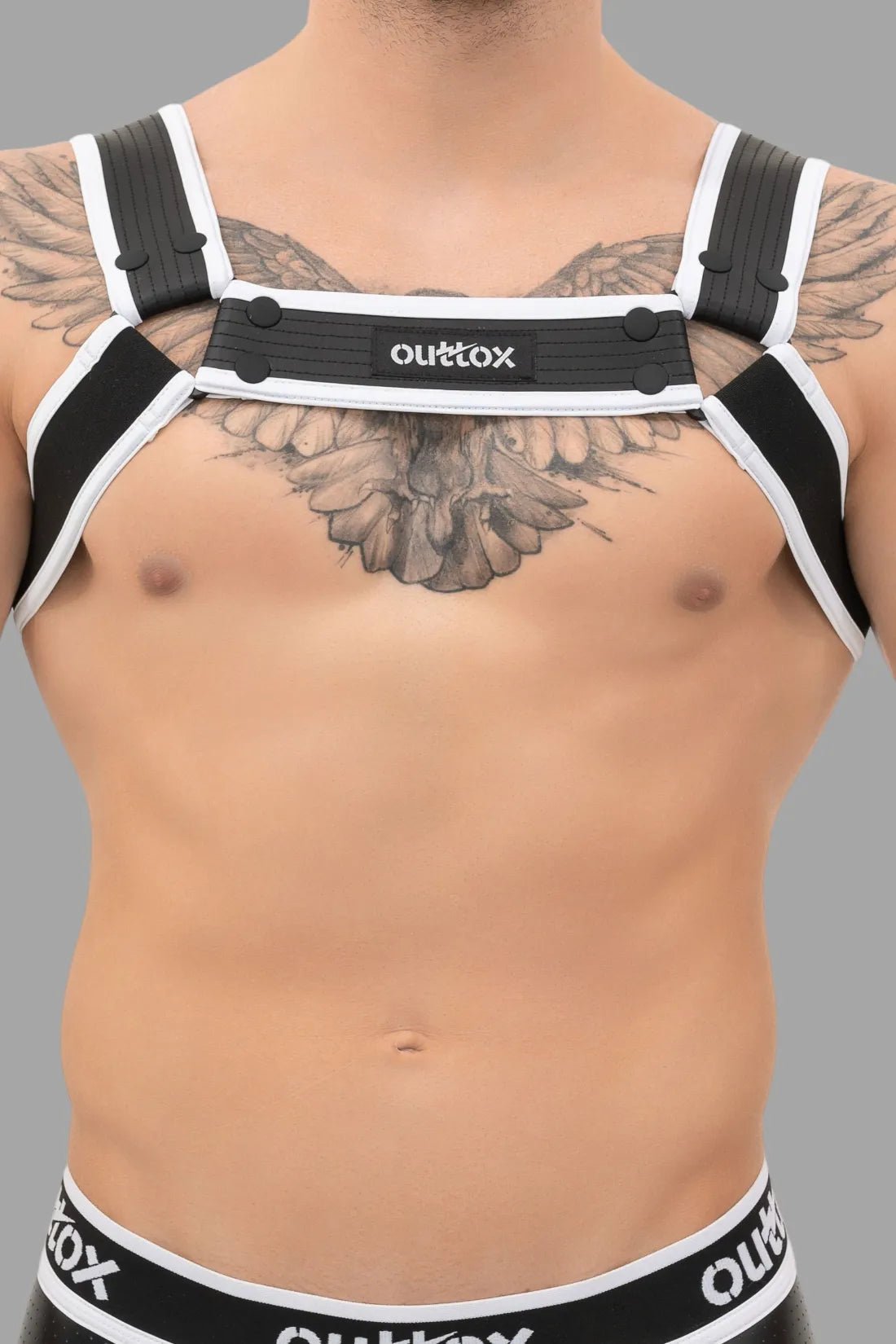 Black and white Bulldog Harness with snaps from Maskulo Global (EU) store, a distinctive and stylish accessory.
