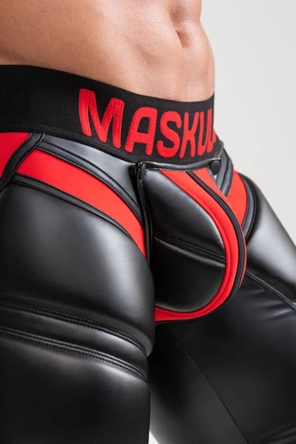 Black and red leggings with a big bulge design from Maskulo, a daring and comfortable fitness or fashion piece for men.