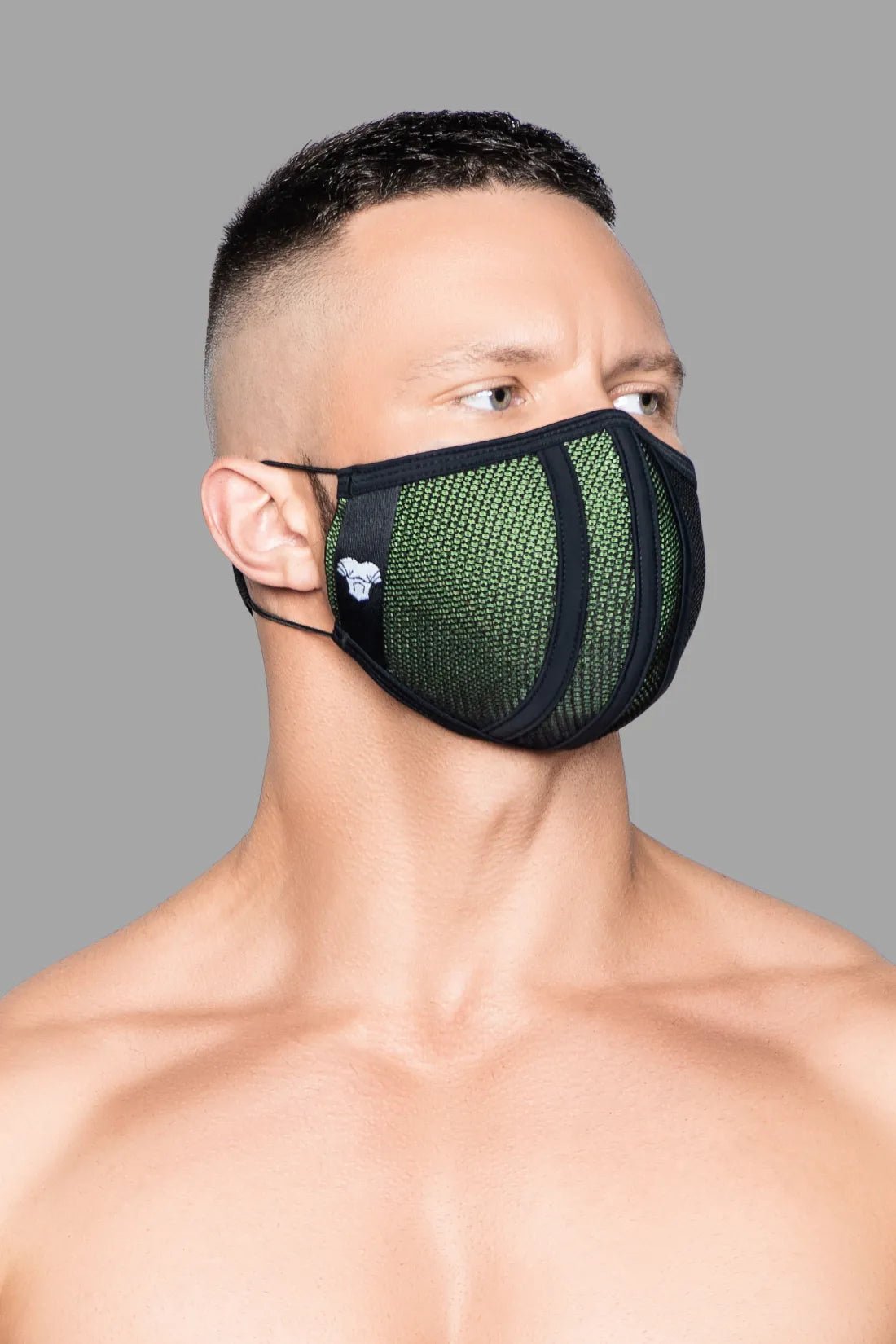 Maskulo Life 3D Mask in Black and Green. Comfortable polyester/cotton fashion face mask accessory with adjustable straps.