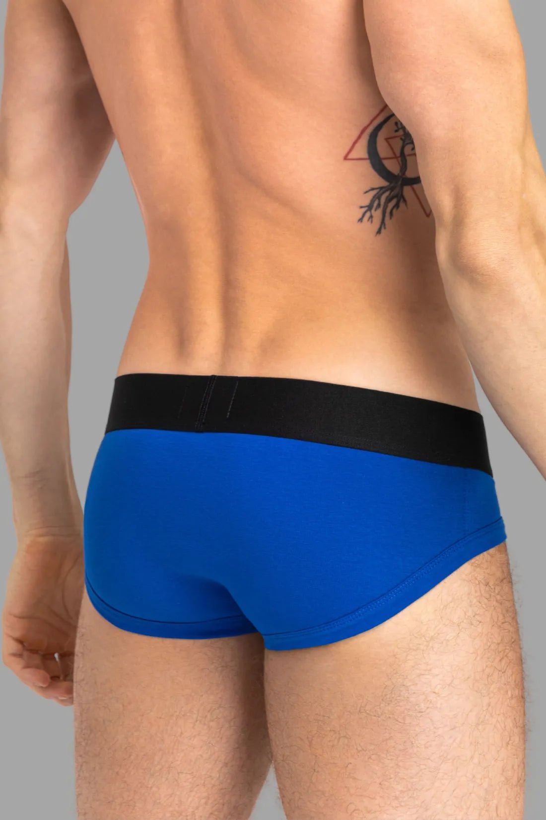 Maskulo CAPTAIN-A Everyday Underwear Briefs in Royal Blue and White, 100% cotton, featuring O-Inside-POUCH technology for comfort.