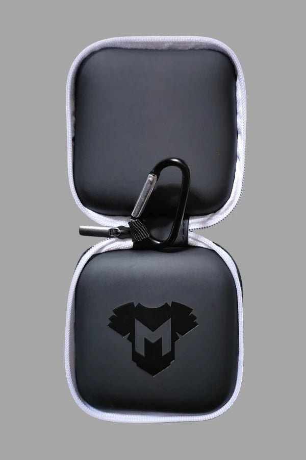 Maskulo Jax Wanderlust Mini Zip Case with Carabiner in Black and White for small essentials and accessories. Durable and stylish.