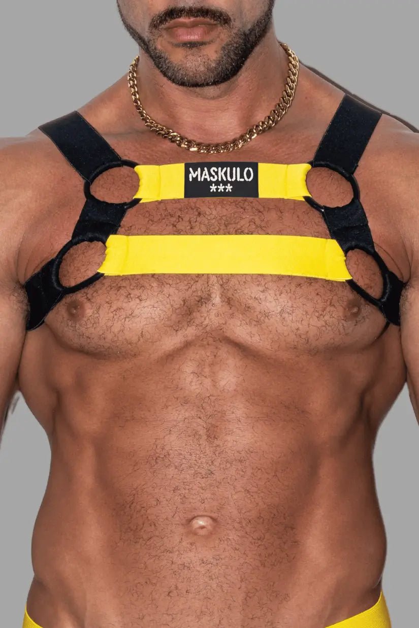 Maskulo Conrad Tropix elastic bulldog harness in yellow and black, made from 100% nylon for a thick, sturdy, and perfect fit. Great for parties.