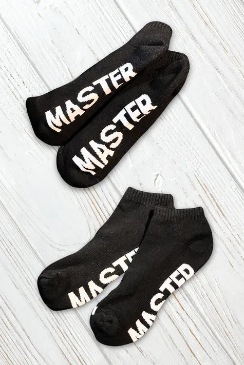 Black and White &quot;MASTER&quot; Ankle Socks by Maskulo, thick material, one size fits most (EU 38-43), featuring &quot;MASTER&quot; wording on the sole.