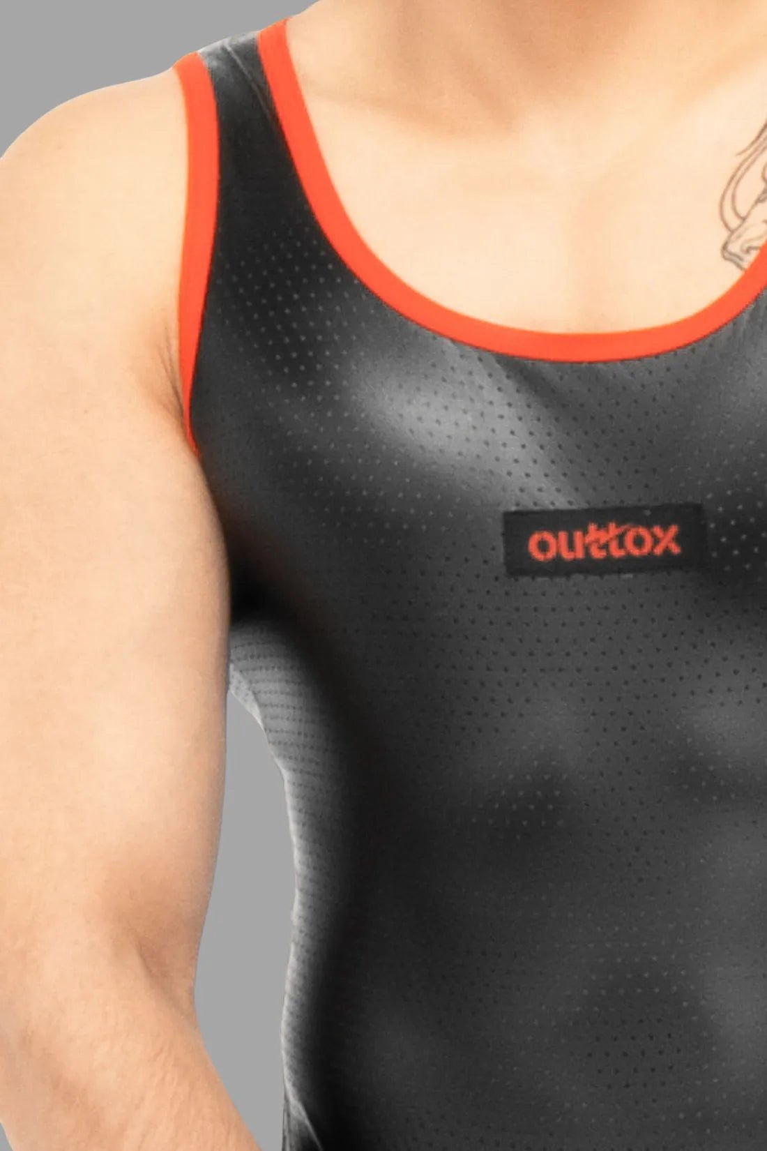 Maskulo Outtox Tank Top in Black and Red. Men&