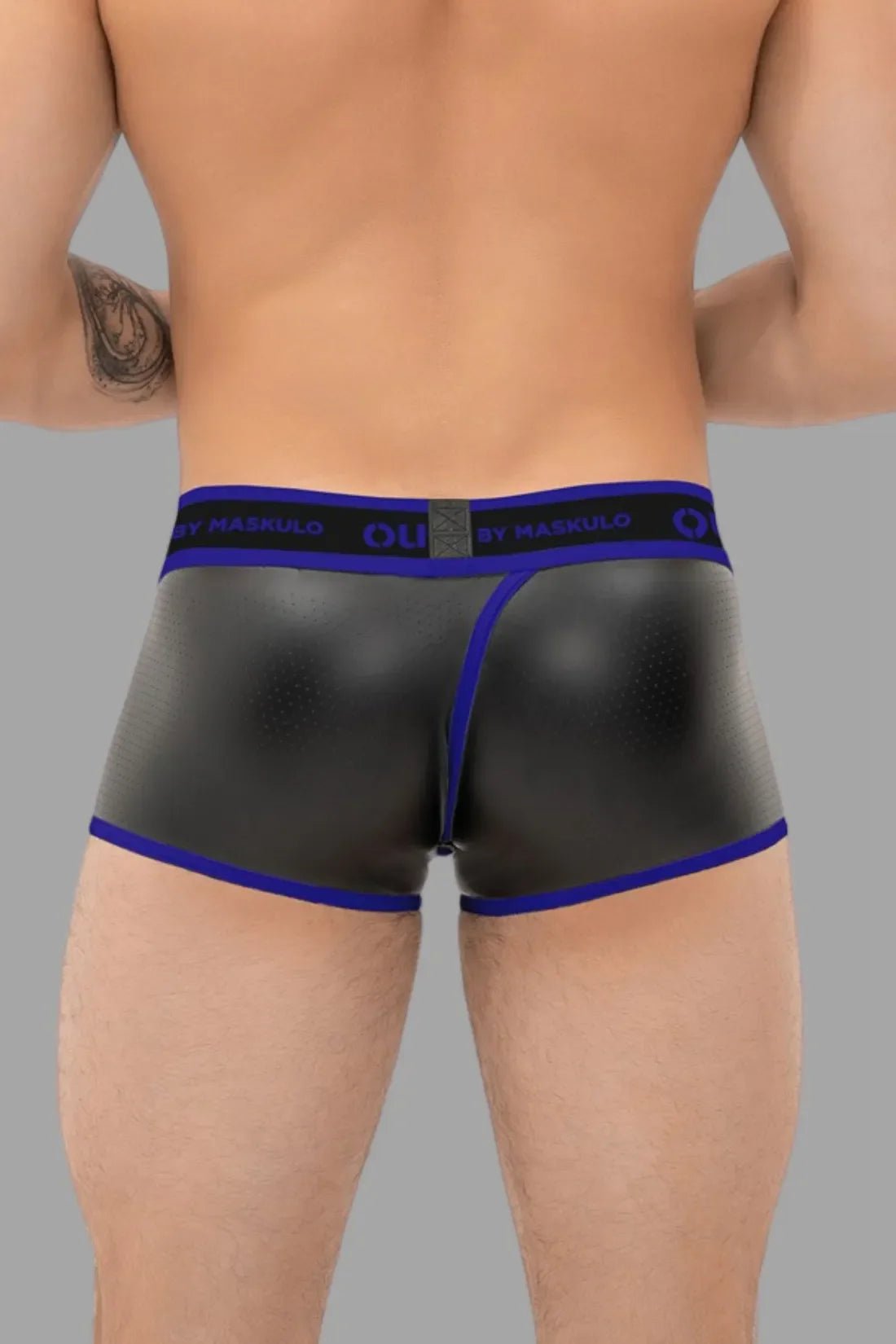 Maskulo Outtox open rear trunk shorts with snap codpiece in black, back view. Men&