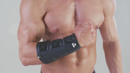 Wrist Wallet with rubberized Zipper